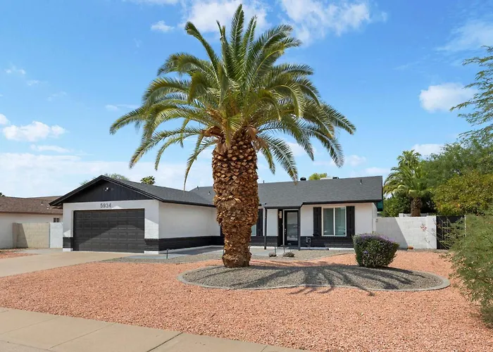 Spring Song - Location Style Pool Firepit Bbq Holiday home *
