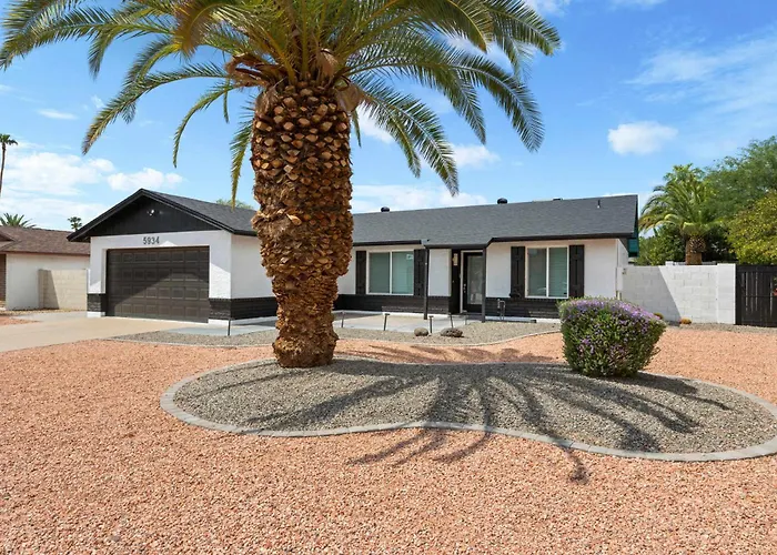 Spring Song - Location Style Pool Firepit Bbq Holiday home